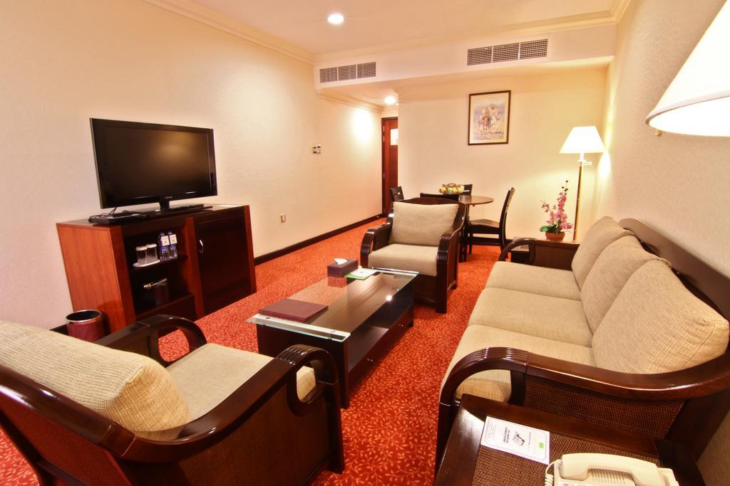 Majan Continental Hotel Маскат Екстер'єр фото