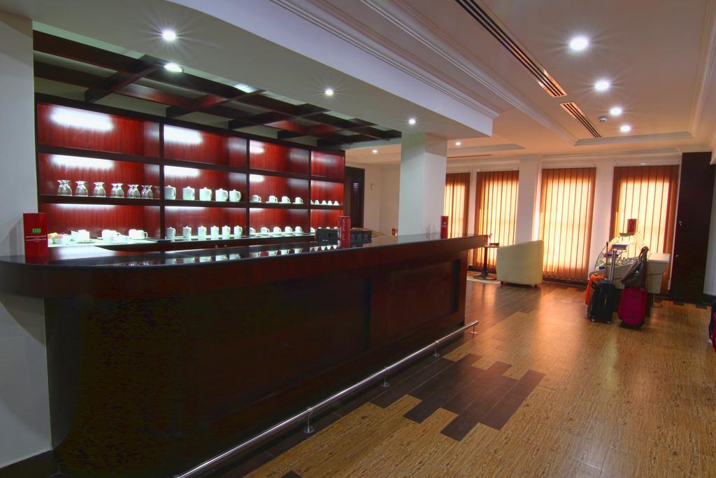 Majan Continental Hotel Маскат Екстер'єр фото