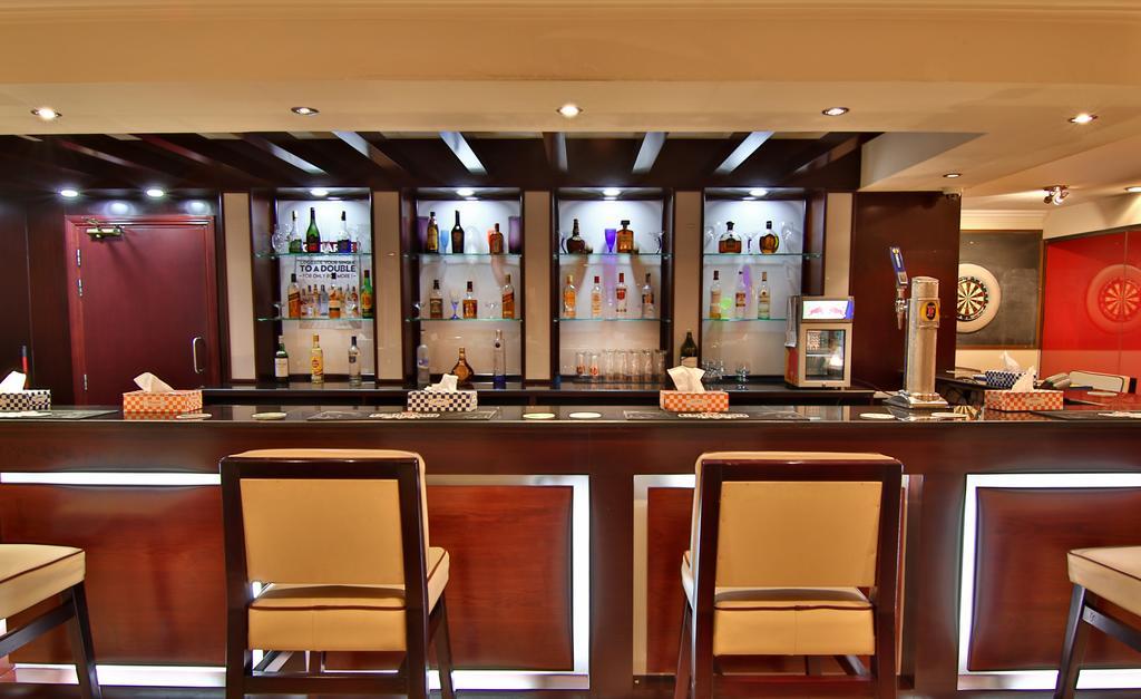 Majan Continental Hotel Маскат Екстер'єр фото