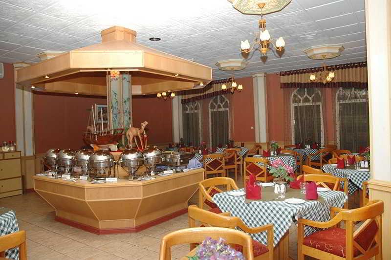 Majan Continental Hotel Маскат Екстер'єр фото