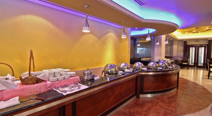 Majan Continental Hotel Маскат Екстер'єр фото