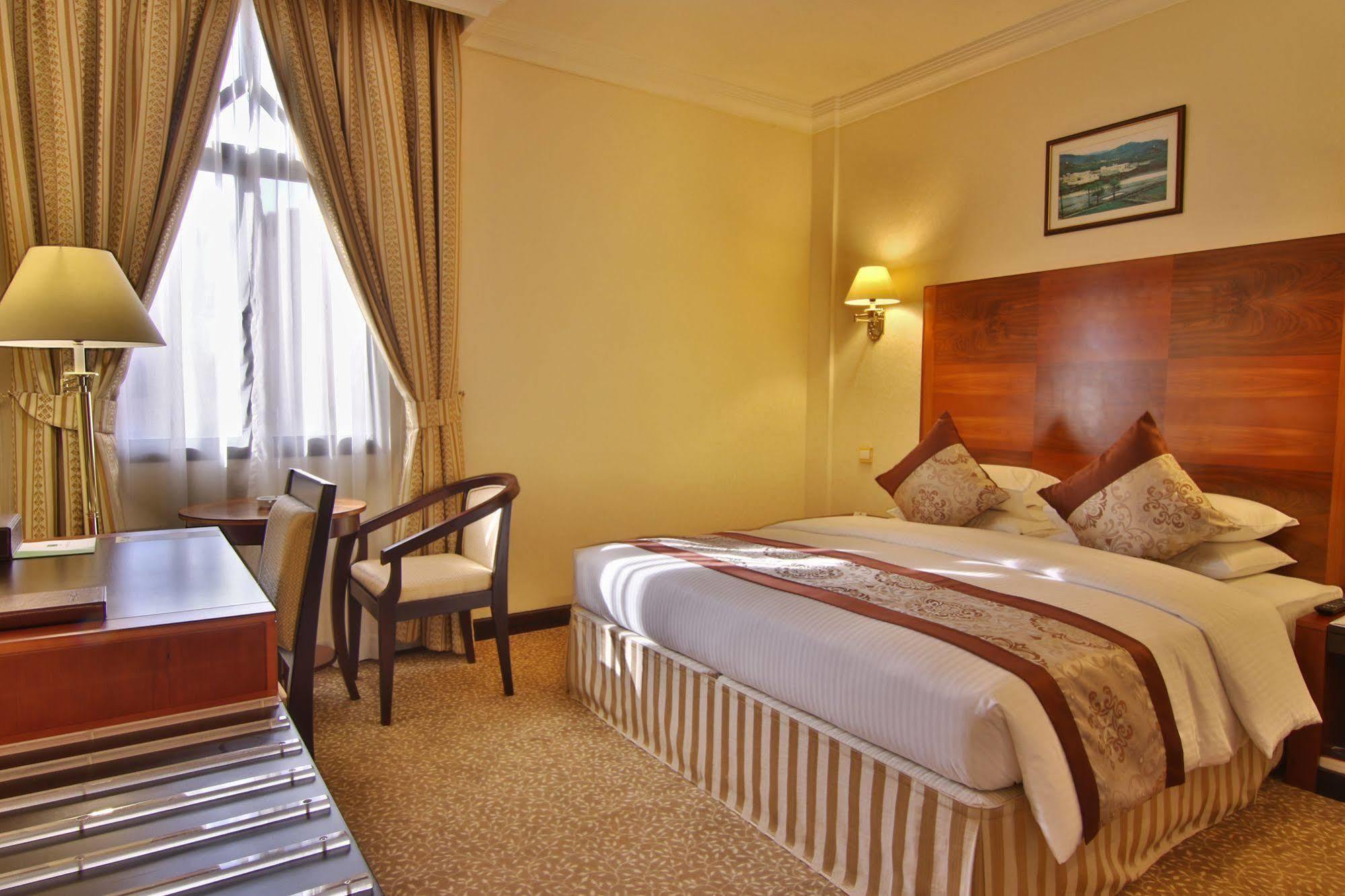 Majan Continental Hotel Маскат Екстер'єр фото